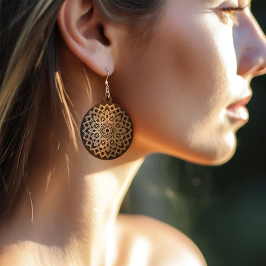 HOORAY fa fülbevaló Black Mandala